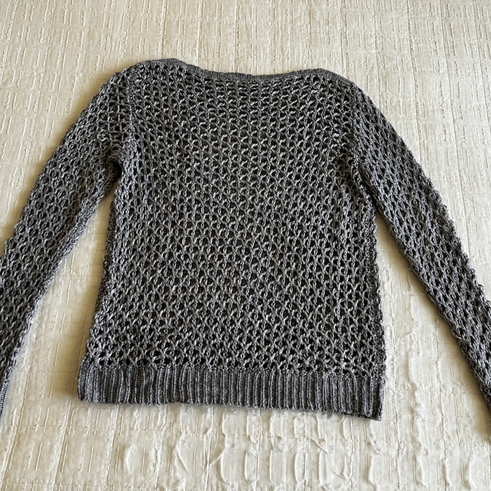 Grey Theory sweater size Small